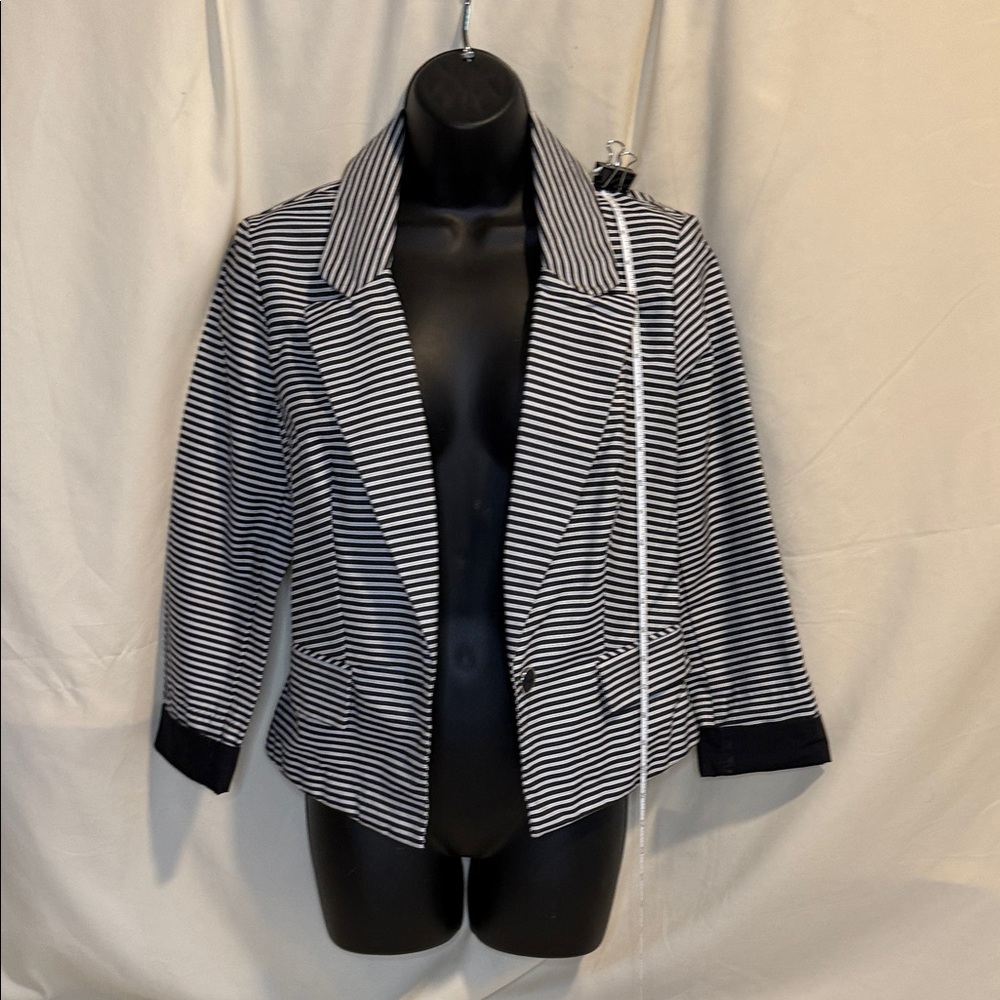 BCX Black and White Striped Blazer